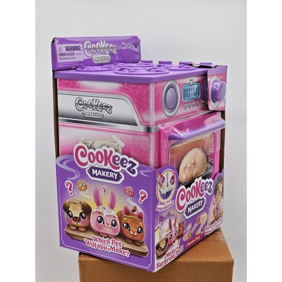 Cookeez Makery Cinnamon Treatz Oven – Interactive Bake & Reveal Oven Playset New - Picture 5 of 5